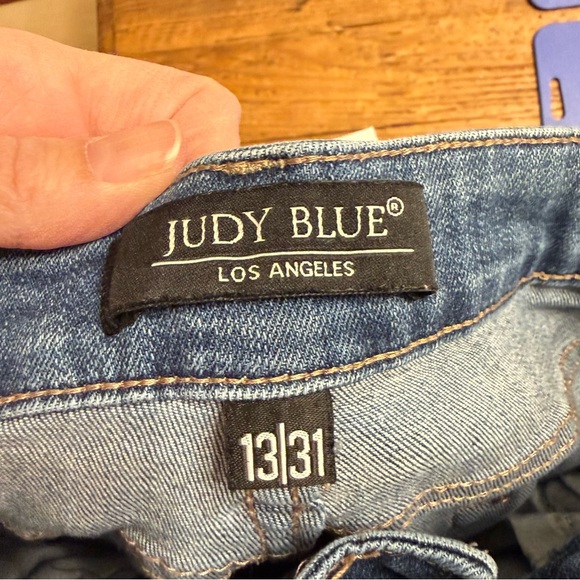 P23 - Judy Blue Straight Leg Jeans in Classic Blue - Picture 5 of 8